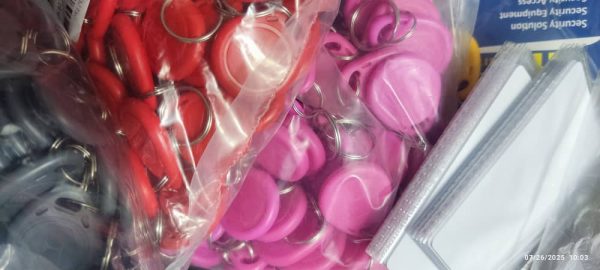 تگ جاسوئیچی ( زرد ، آبی ، قرمز ، صورتی ، بنفش ، مشکی ، سبز ) رنگی rfid - تصویر 18