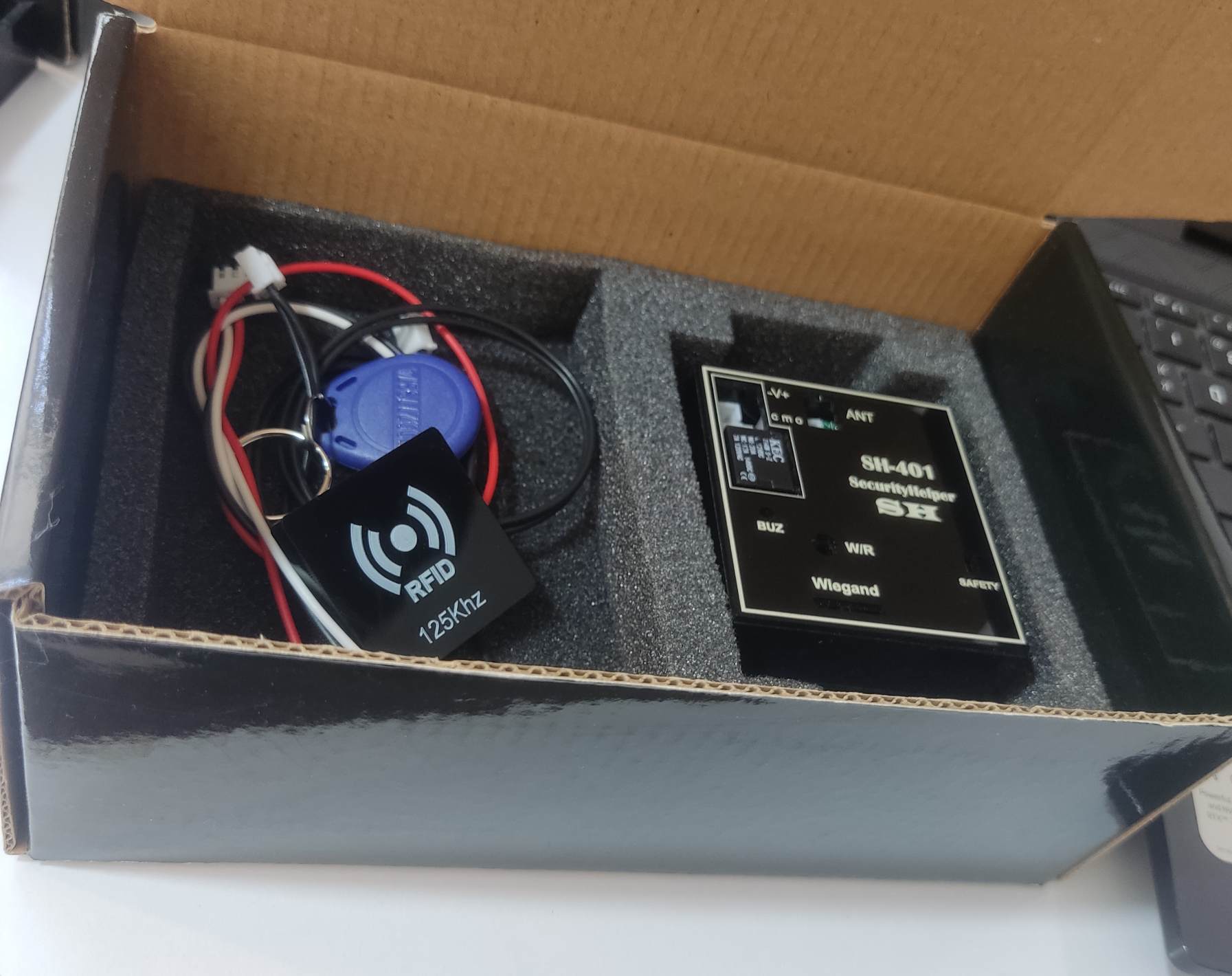 دربازکن کارتی و ریموتی هوشمند SH401D | بازگشایی با کارت rfid، ریموت و موبایل - تصویر 7